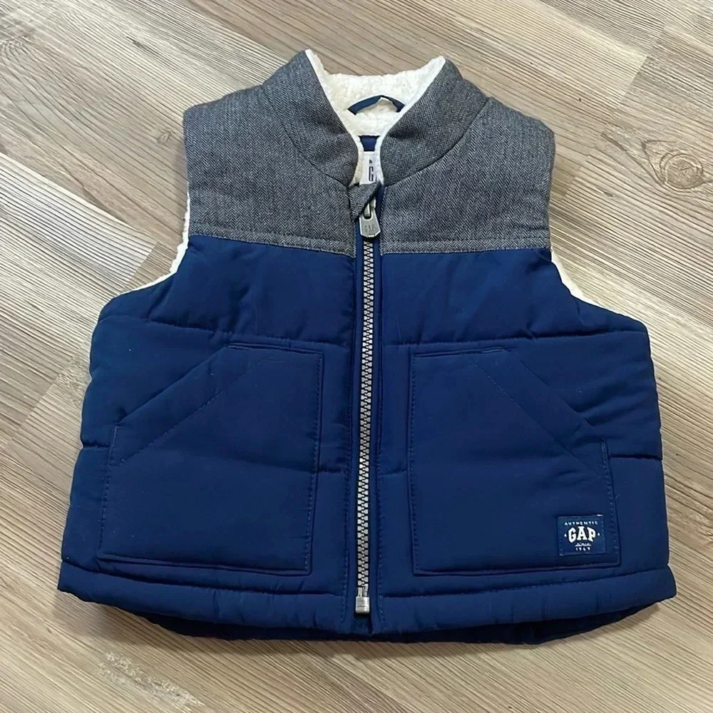 Baby Gap puffer vest jacket Sherpa lined Full zip Navy & Gray Size 6-12 mos